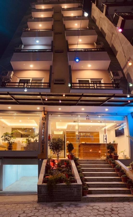 Hotel New Era Катманду Екстериор снимка