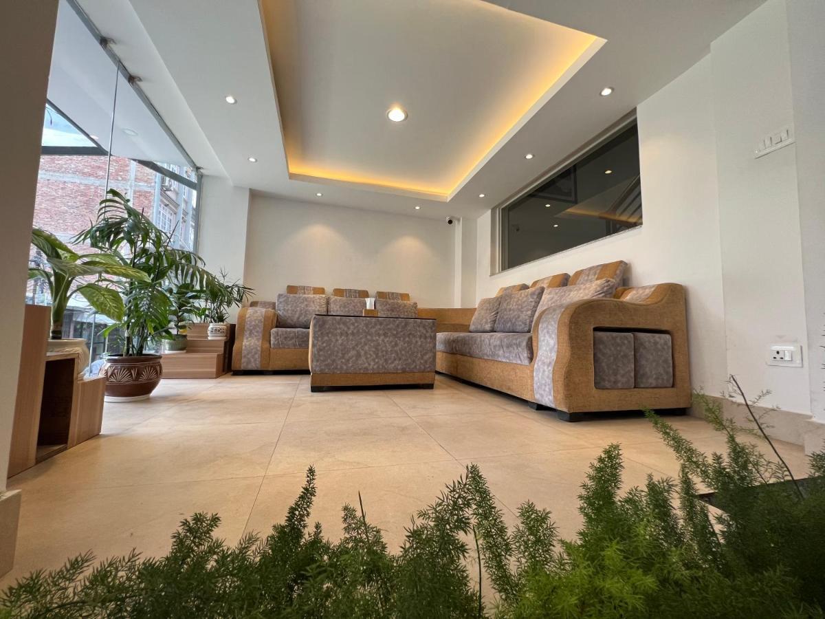 Hotel New Era Катманду Екстериор снимка